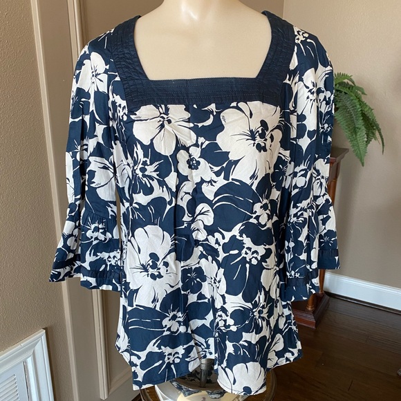 Tommy Hilfiger Blue White Floral Swing Top Medium - Picture 2 of 8